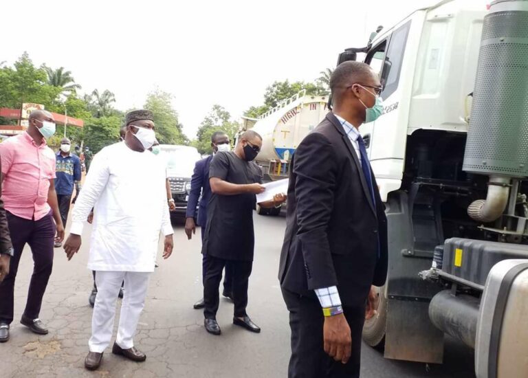 Enugu Governor Monitoring Compliance to State Lockdown Order by Interstate Travellers