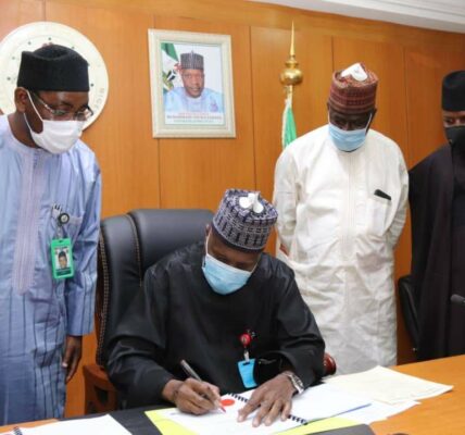 Governor Inuwa Yahaya Signs Revised 2020 Budget After Downward Review