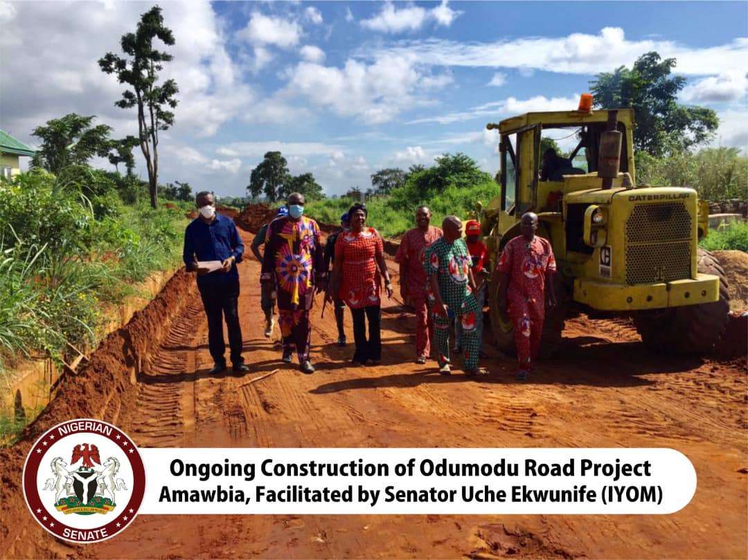 Ekwunife Flags Off Road Project Attracted To Amawbia Community