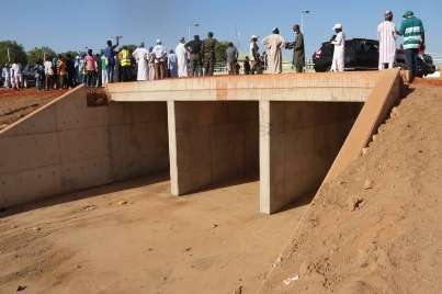 Governor Inuwa Yahaya Begins Compensation Payment, Flags-off Gombe State University - Malam Inna - Kagarawal Erosion Control