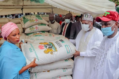 Gombe Governor Flags-off Sales of Fertilizer, Distribution of Farming Inputs to Farmers