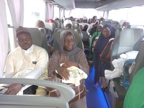 First Batch of Oyo 2022 Hajj Pilgrims Return Home