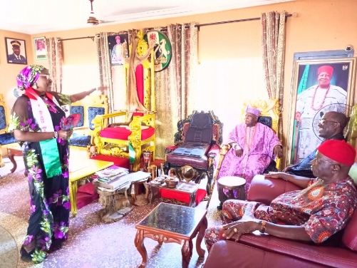 Traditional Ruler, Village Heads Laud Ekwunife As She Commences Renovation Works At Akpu Village Hall Abagana