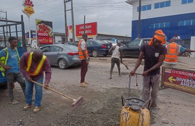 OYSROMA men at work in Ibadan
