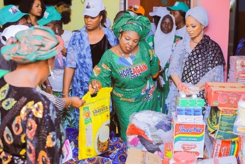 Queen Lillian Foundation Visits JKS Orphanage Home And Autism Center, Donates Items