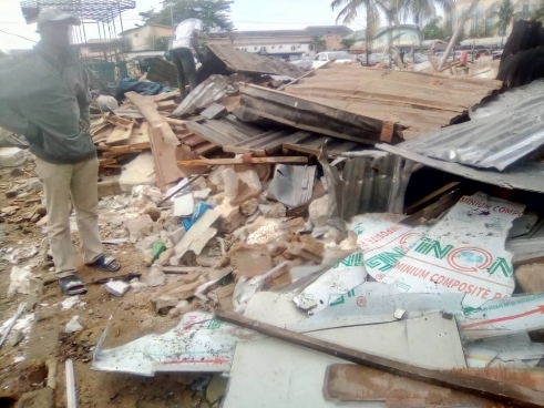 Lagos Government Officials Demolish Ikota Market As Traders Count Losses