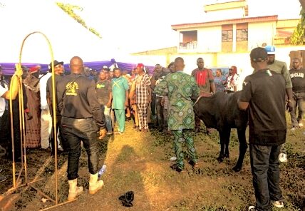 Igwe of Eziani Kingdom Buries Brother Amid Tears