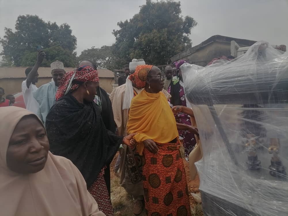 Ladi Foundation Donates Transformer To Tungan Kwaso, Dei-Dei, in Bwari Area Council 