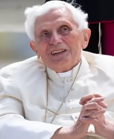 Pope Benedict XVI Dead