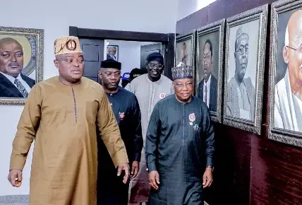 Tinubu: Abdulmalik, Olonisakin, Buratai, Others Visit Lagos, Meets Lagos Speaker (photos)