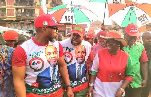 Nkpor Community Receives Senator Uche Ekwunife Amidst High Ovation, Gets Stakeholders Endorsement