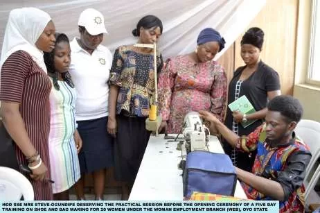 NDE Trains Women On Shoe, Bag Making With Fabrics In Oyo State