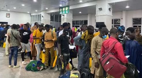 Another Batch Of Nigerian Evacuees Fleeing Sudan Arrive Abuja