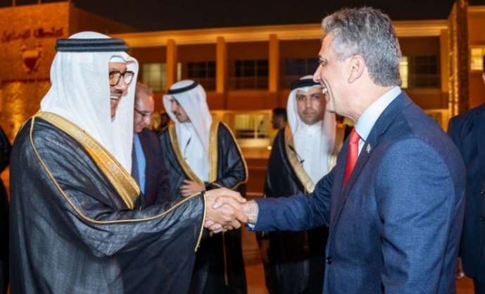 Israeli Foreign Minister Eli Cohen and Bahraini FM Abdullatif Al-Zayani