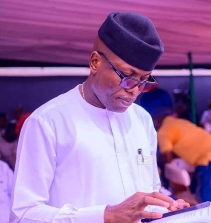 Loyibo Celebrates Michael Tidi At 43