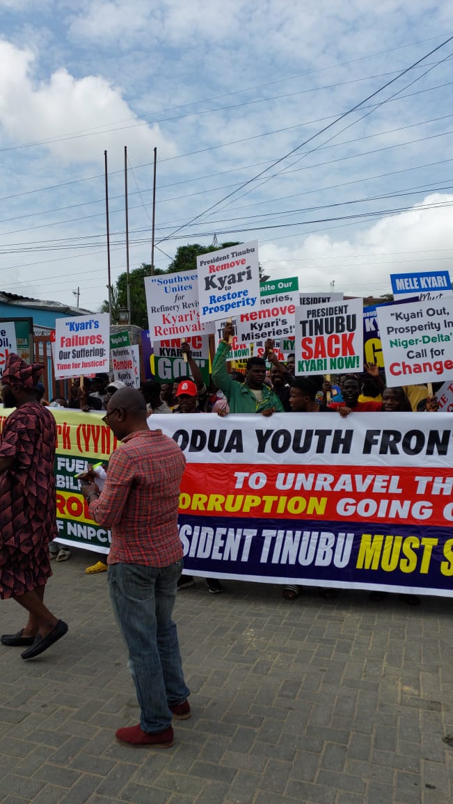 Yoruba Youth Network (YYN), the South West Blossom Brigade (SBB), the Odua Youth Frontiers, the Yoruba Youth Empowerment Forum (YYEF) And fourteen other youth organizations and CSOs in a Mega Coalition Movement