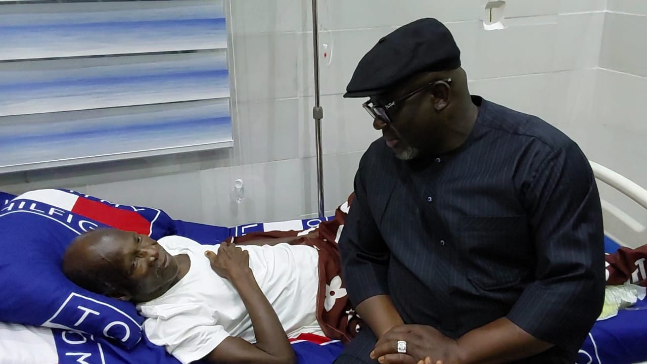 Gov. Oborevwori Visits Ailing Frank Kokori, Takes Over Hospital Bills, Picks Bills Of 2 Other Patients
