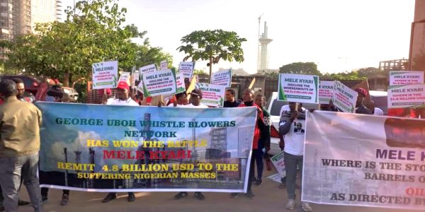 Sold Stolen 48m Barrels of Crude Oil: Whistleblowers Occupy NNPCL Headquarters, Want Mele Kyari To Disclose Whereabouts Of Proceeds