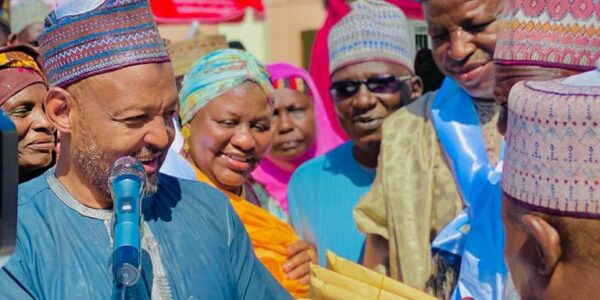 Economic hardship: Senator Ahmed Malam-Madori Distributes 4,614 Bags of Rice, N90 Million Cash To Constituents