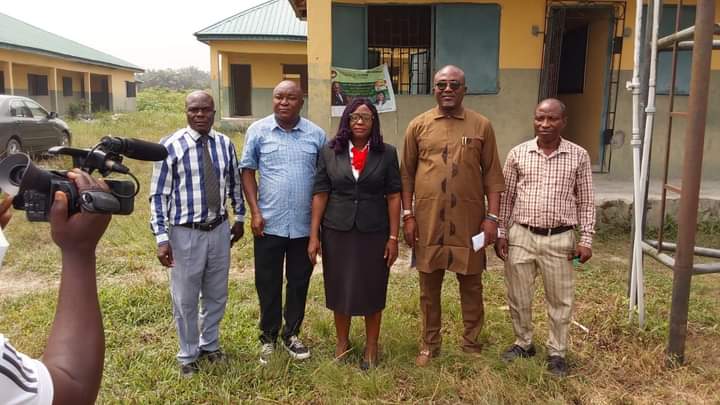 Chief Press Secretary (CPS) to the Governor of Delta State, Sir Festus Ahon, has paid West African Examination Council (WAEC) enrolment fees for all indigent students of Erhavwen Secondary School, Ekrerhavwen-Agbarho, Ughelli North