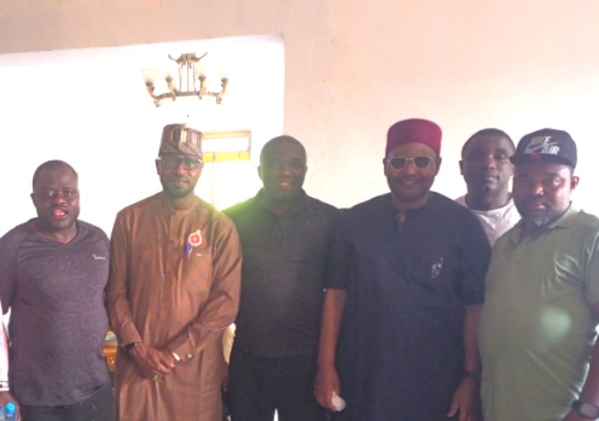 LP National Scribe, Obi-Dati Presidential Campaign Chief Spokesperson, Others Pay New Year Visit To South East Monarch