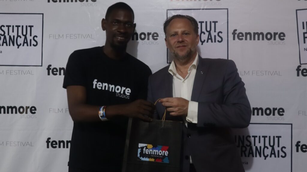 Allen Agozie and Directeur Judikaël Regnaut,
Institut français du Nigeria.