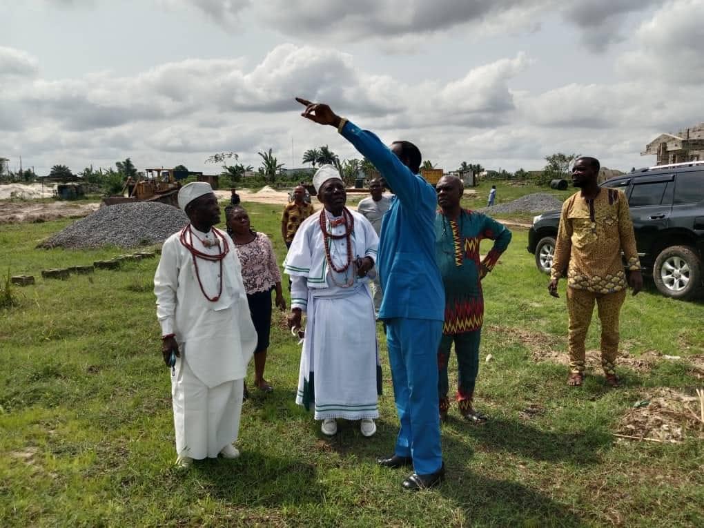 Vice-Chancellor of the Delta State University of Science and Technology, DSUST, Ozoro, Professor Jacob Oboreh and his management team, Monday, visited the Orerokpe campus of the University