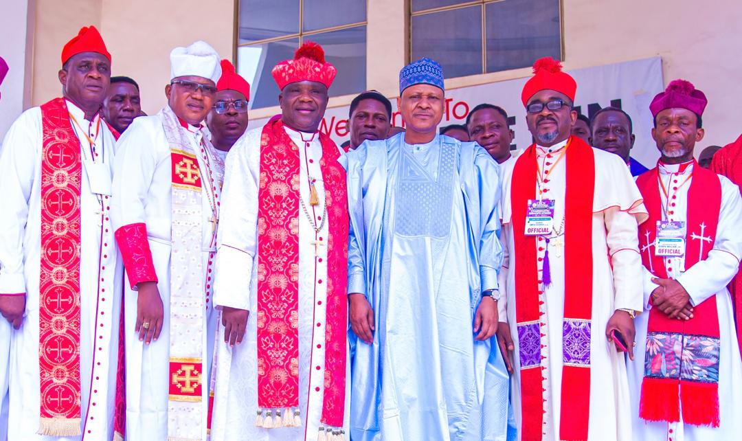 FG Urges Labour to Settle For What Will Not Undermine Economy, Lead to Mass Retrenchment