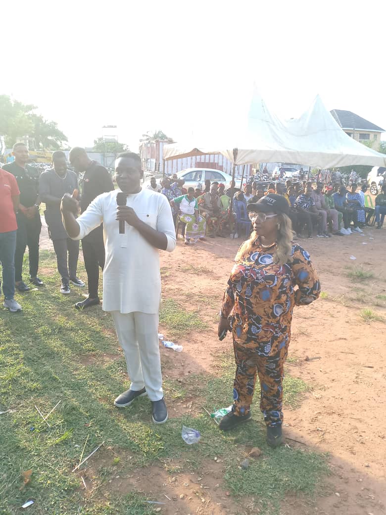 Enugu Council Polls: Barr. Ukwueze, Igbo-Eze South PDP Candidate Inuagurates 5,000-Member Campaign Council
