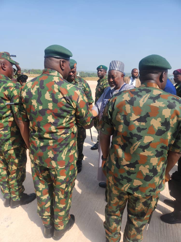 Defence Minister Badaru Abubakar Embarks on Operational Tour of 82 Division, Meets with South East Stakeholders