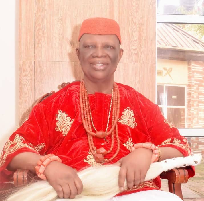 Oborevwori Celebrates Efeizomor II, Obi of Owa at 87