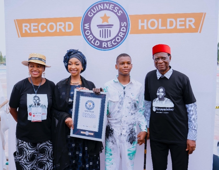 Minister of Art, Culture, Tourism and the Creative Economy, Barr. Hannatu Musa Musawa, at the unveiling and certificate presentation for the world’s largest art canvas created by a single artist, Kanyeyachukwu Tagbo-Okeke, on April 2, 2025, in Abuja, Nigeria