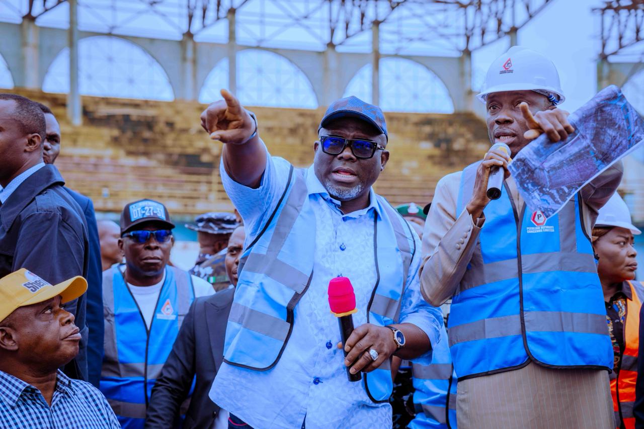 Governor Oborevwori Inspects Warri Stadium Amidst Cheers, Assures Of Timely, Quality Completion