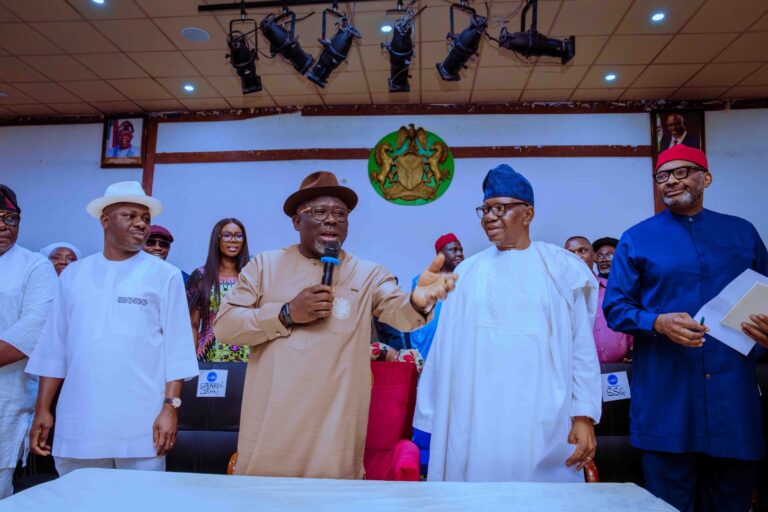 Governor Oborevwori mobilises APC and Deltans for Mass Voter Registration