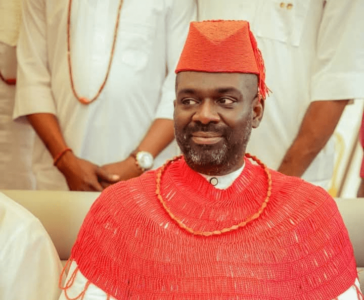 Foremost political and community leader, Sir Itiako Ikpokpo, has been conferred with the traditional chieftaincy title of Obruthe (Peacemaker) of Ozoro Kingdom by His Royal Majesty, Anthony Uvietobore Ogbogbo, Ibuka I, the Ovie of Ozoro Kingdom.