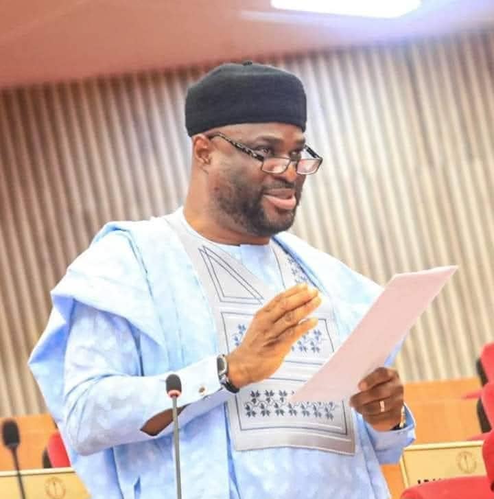 Chairman of the Senate Committee on Local Content, Senator Joel-Onowakpo Thomas, has issued a firm warning to international oil companies (IOCs), service providers and regulators, declaring that Nigeria has entered a new era of strict, measurable and verifiable enforcement of local content laws.