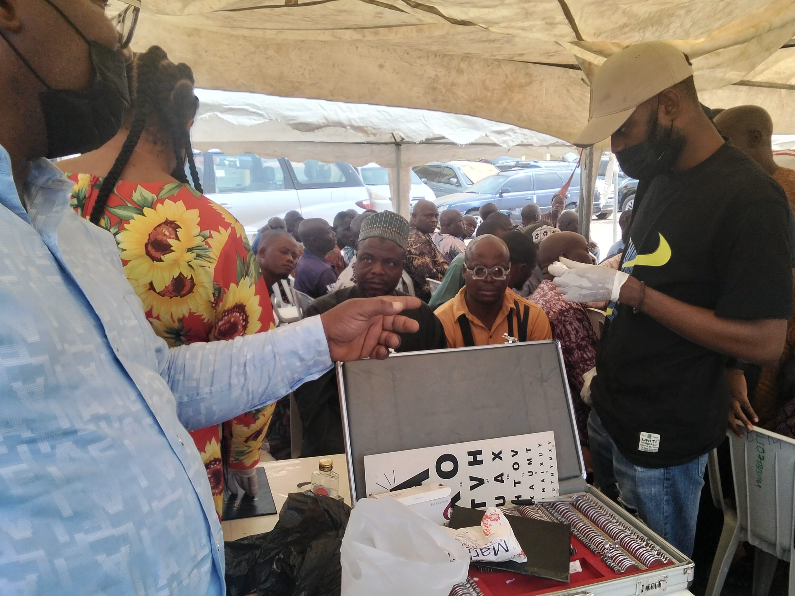 The Drivers’ Care Initiative, a welfare-focused project of Transporters for Tinubu 2027, on Tuesday held an outreach programme for commercial drivers at Jabi Motor Park in the Federal Capital Territory (FCT), Abuja, providing free eye tests, drug abuse sensitisation and access to soft loan opportunities.