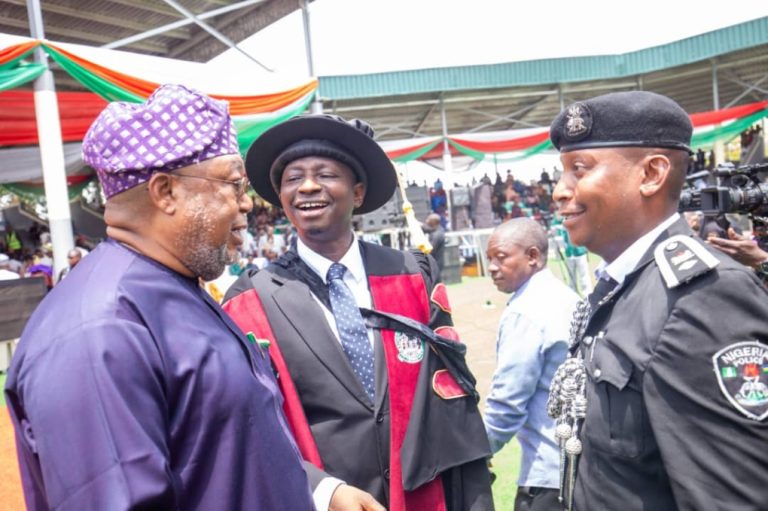 At the convocation arena of the University of Abuja, what began as a celebration of academic excellence gradually unfolded into something more politically symbolic—an emergence, perhaps, of a statesman positioning himself for higher national responsibility.